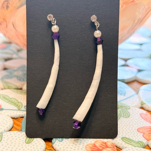 Native American made Elegant White and Purple Dangle Earrings - Picture 1 of 1